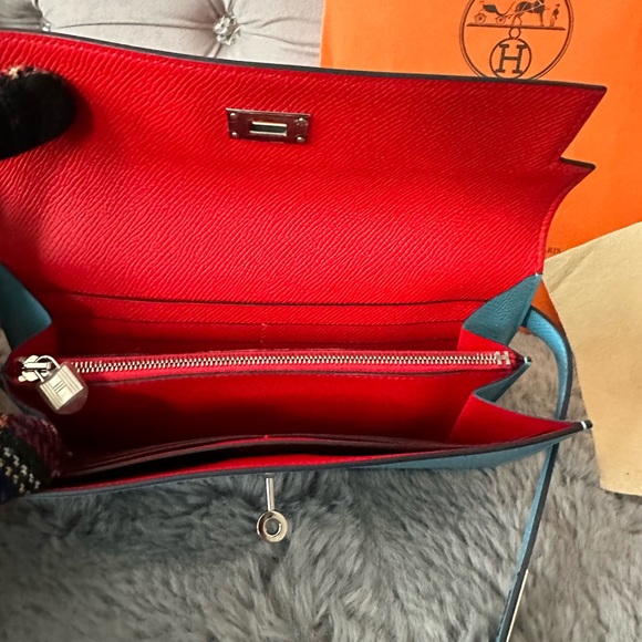 🌸SOLD🌸 AUTHENTIC Hermes Kelly wallet - Picture 7 of 7